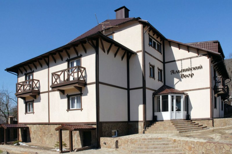 Гостиница Альпийский двор, Красная Поляна, Сочи. Фото 01